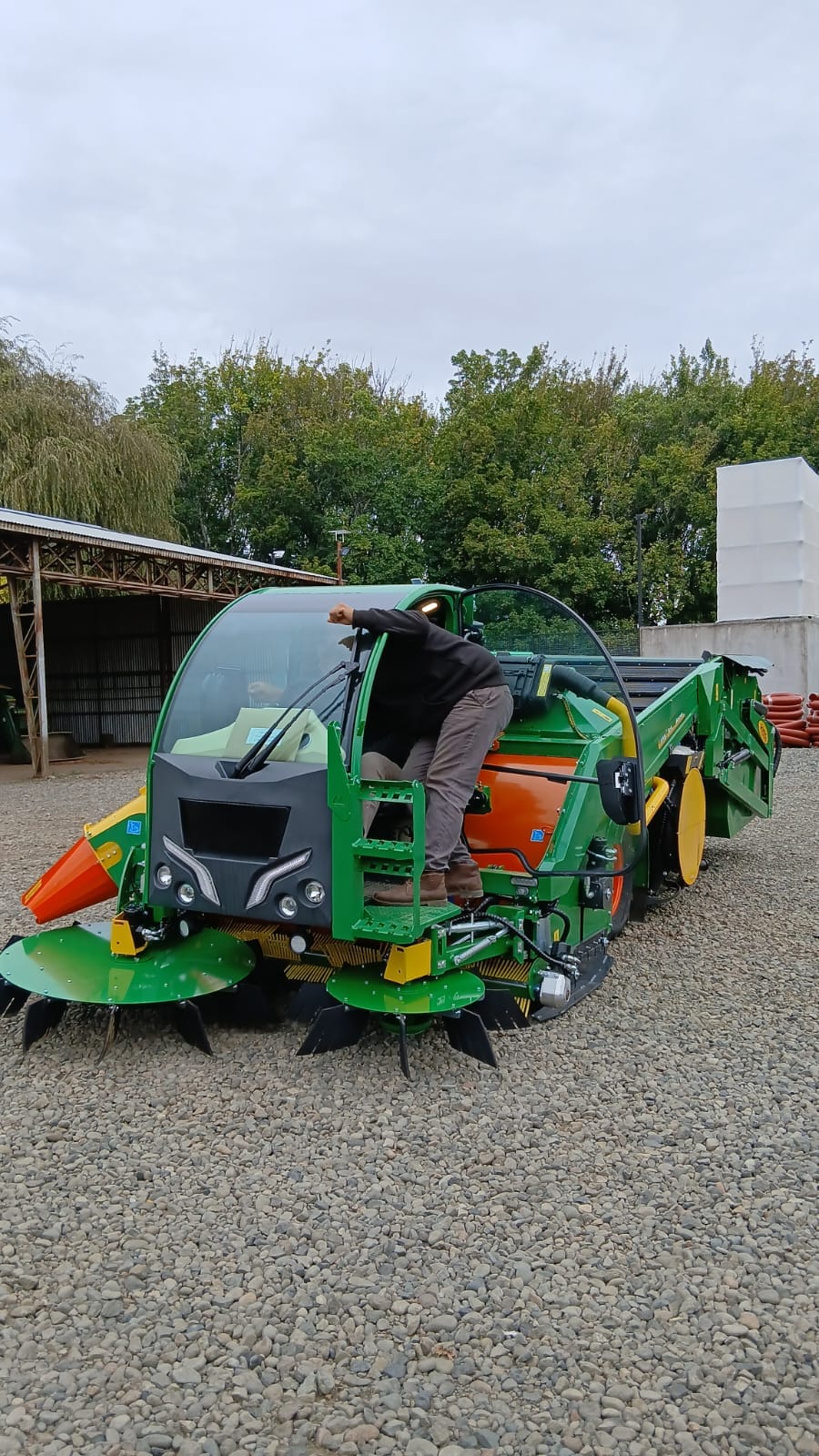 Cosechadora de frutos secos