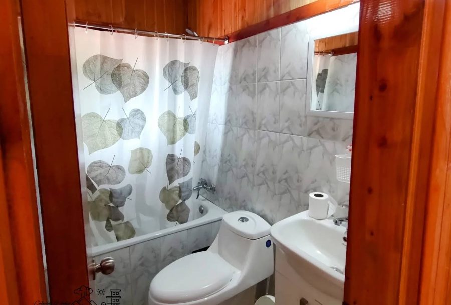 Baño privado con ducha de la Cabaña 2